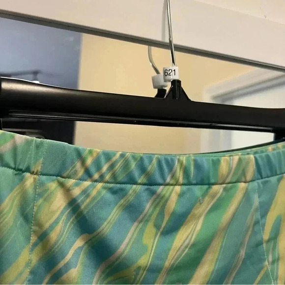 621 Daze Dayz Lime Juice Swirl Print Mini Skirt Green Blue Size Medium - Picture 4 of 6